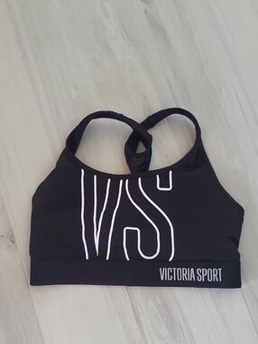 Victoria Sport Black Performance Sports Bra
